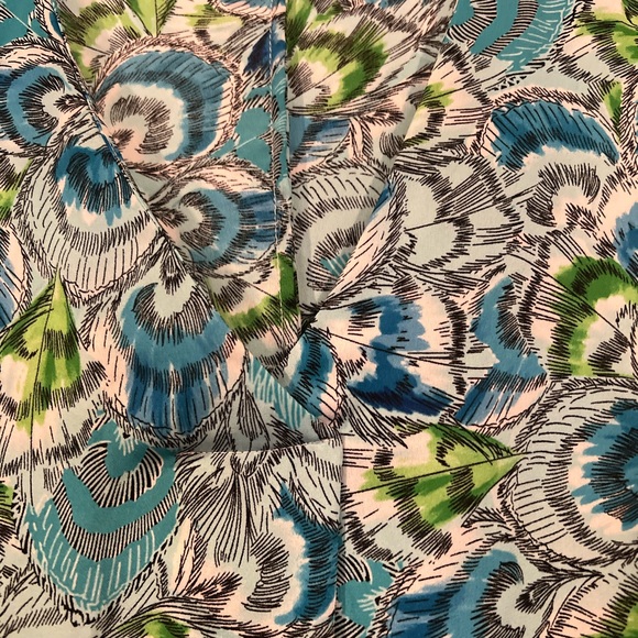 Bright colored Shell - Picture 2 of 4